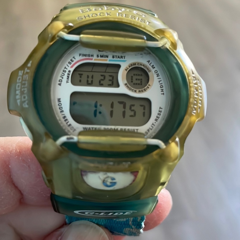90 Baby G Shock blue watch needs battery💙